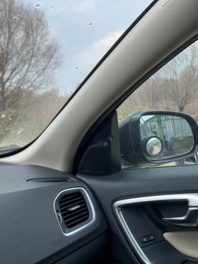 Volvo V60 Cross Country - 14000 € / 27381.62 лв. - 72656636 8