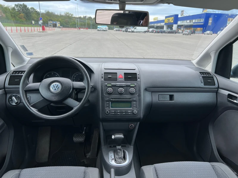 VW Touran 1.9TDI АВТОМАТИК DSG 7МЕСТА(6+ 1), снимка 10 - Автомобили и джипове - 47559333