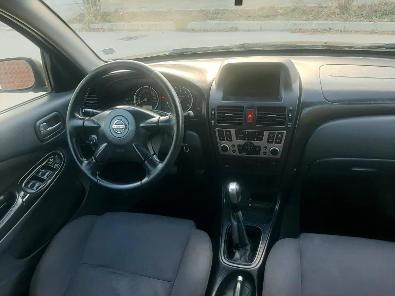 Nissan Almera  КЛИМА. БЕНЗИН. ВЕРИГА. ТОП. 2005г , снимка 15 - Автомобили и джипове - 47622344