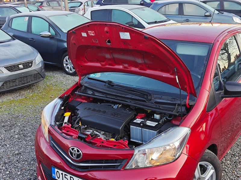 Toyota Yaris 1.3-Навигация, снимка 7 - Автомобили и джипове - 48257580