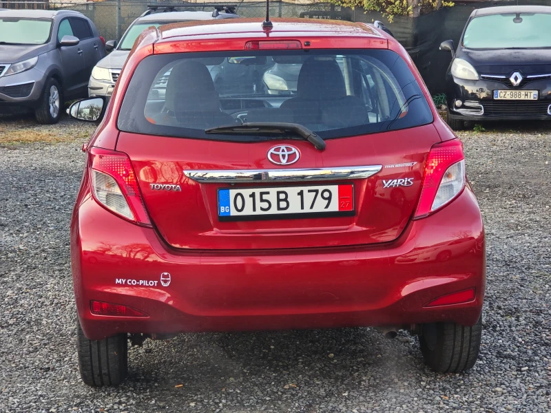 Toyota Yaris 1.3-Навигация, снимка 5 - Автомобили и джипове - 48257580