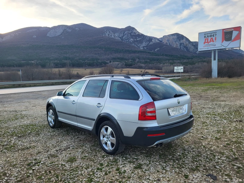 Skoda Octavia 2.0TDi Scout, снимка 3 - Автомобили и джипове - 48399880