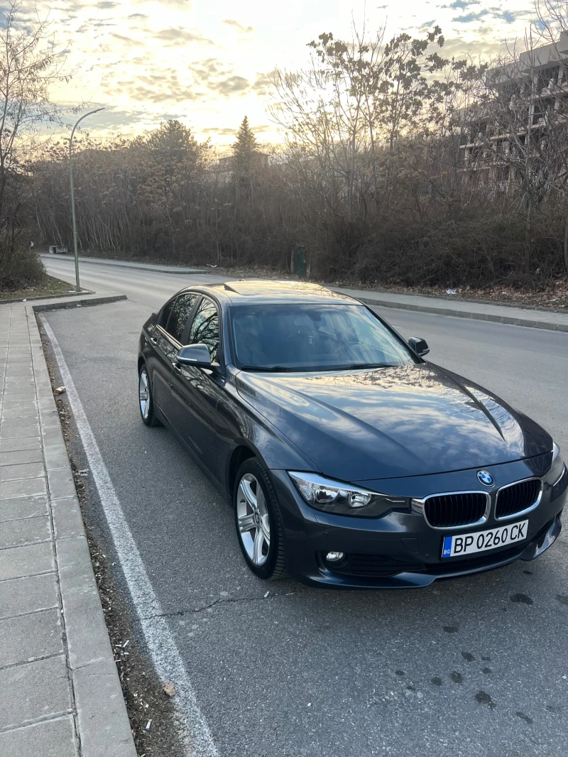 BMW 320 i xDrive, снимка 1 - Автомобили и джипове - 49565727