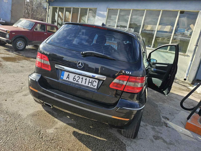 Mercedes-Benz B 180, снимка 7 - Автомобили и джипове - 49362522