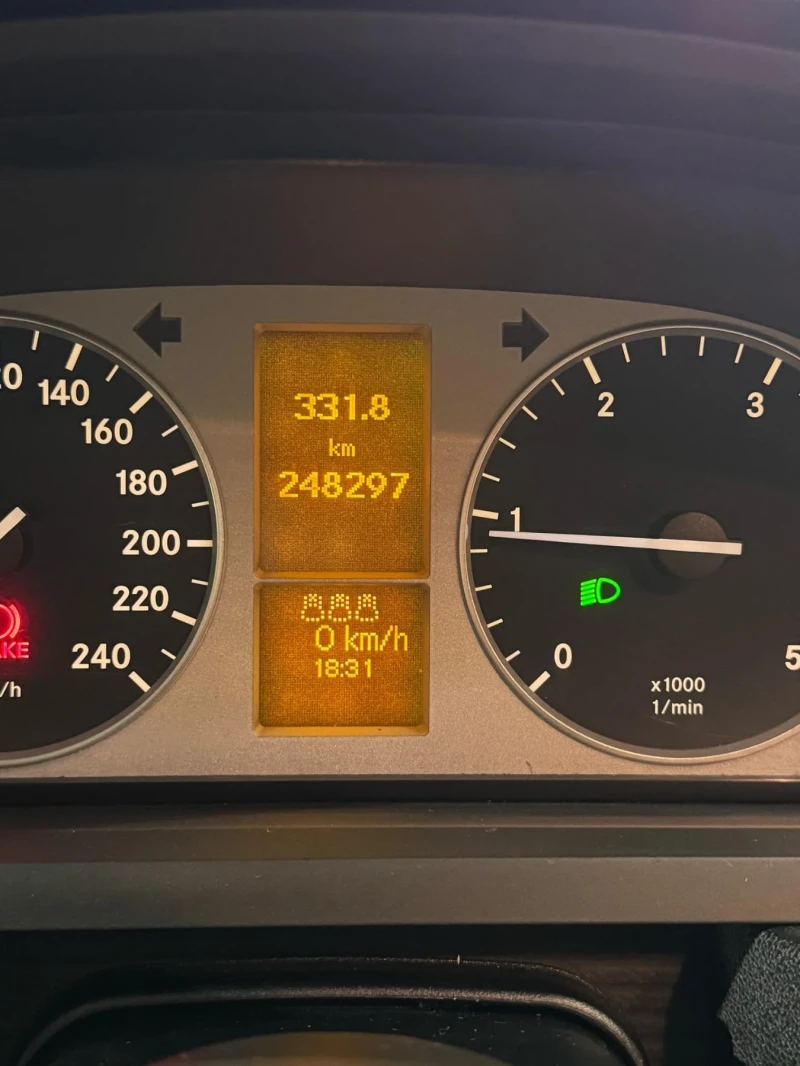 Mercedes-Benz B 200, снимка 10 - Автомобили и джипове - 51372169