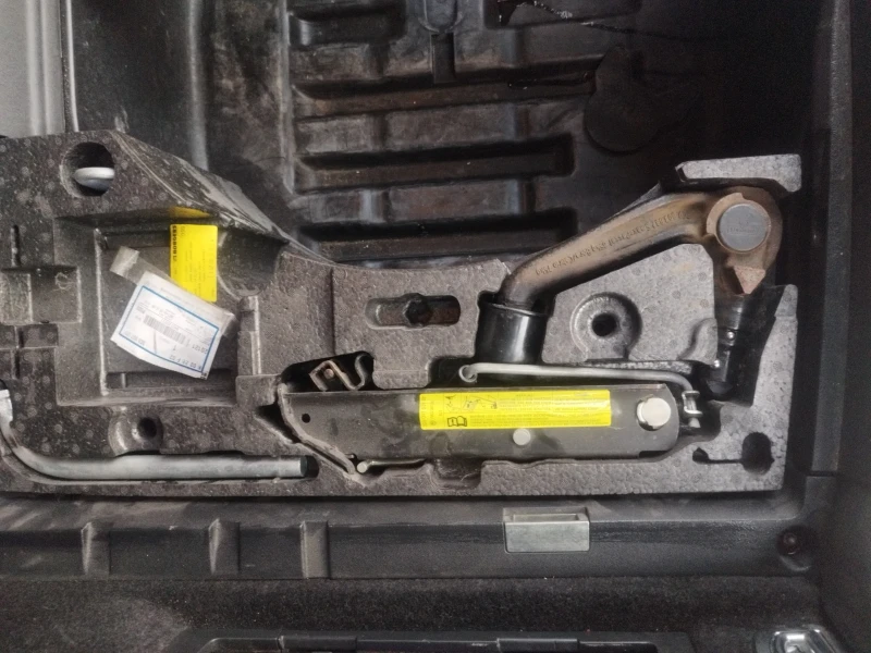 VW Passat B6  1.9 Tdi  105 hp, снимка 11 - Автомобили и джипове - 51709491