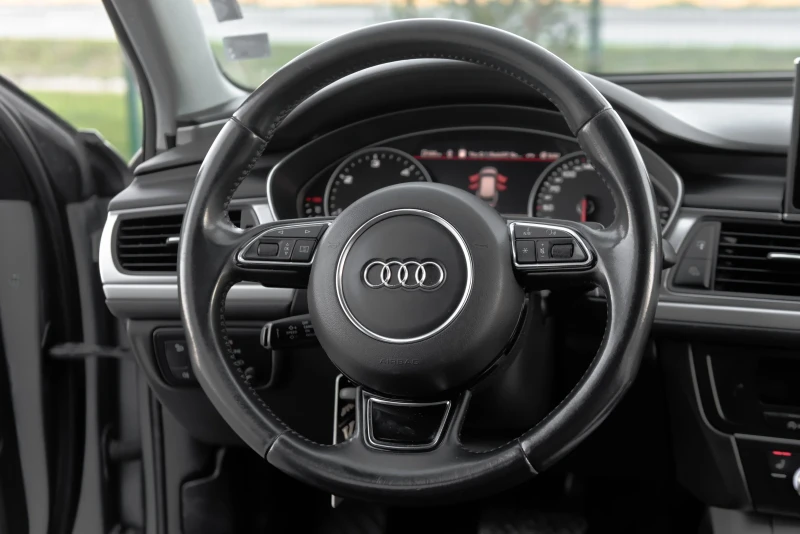 Audi A6 2.0 tdi, Като нова , Keyless, panorama, снимка 14 - Автомобили и джипове - 52852910