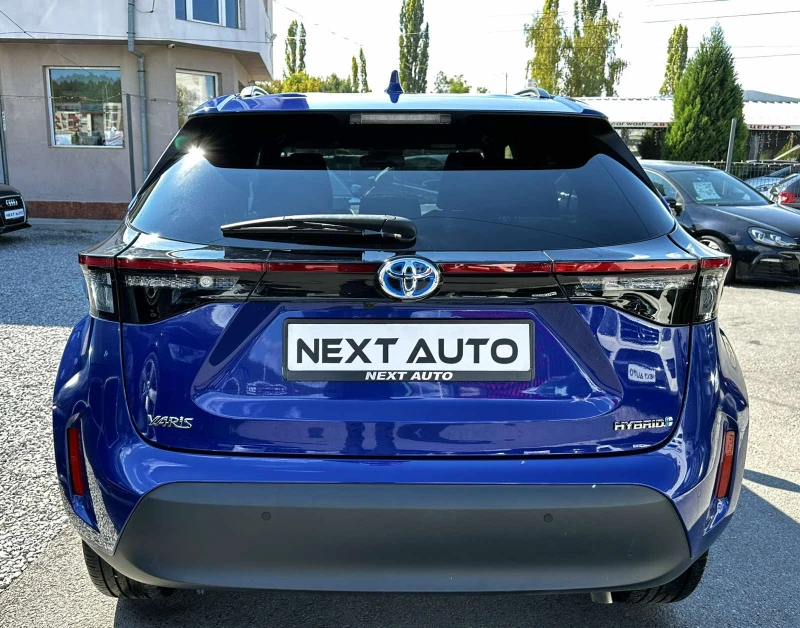 Toyota Yaris Cross 1.5HYBRID 92HP 15000KM LANE ASSIST DISTRONIC, снимка 6 - Автомобили и джипове - 51905721