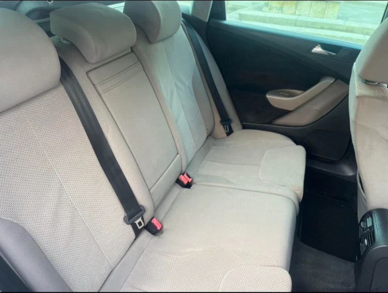 VW Passat 1.9 TDI B6, снимка 11 - Автомобили и джипове - 52390210