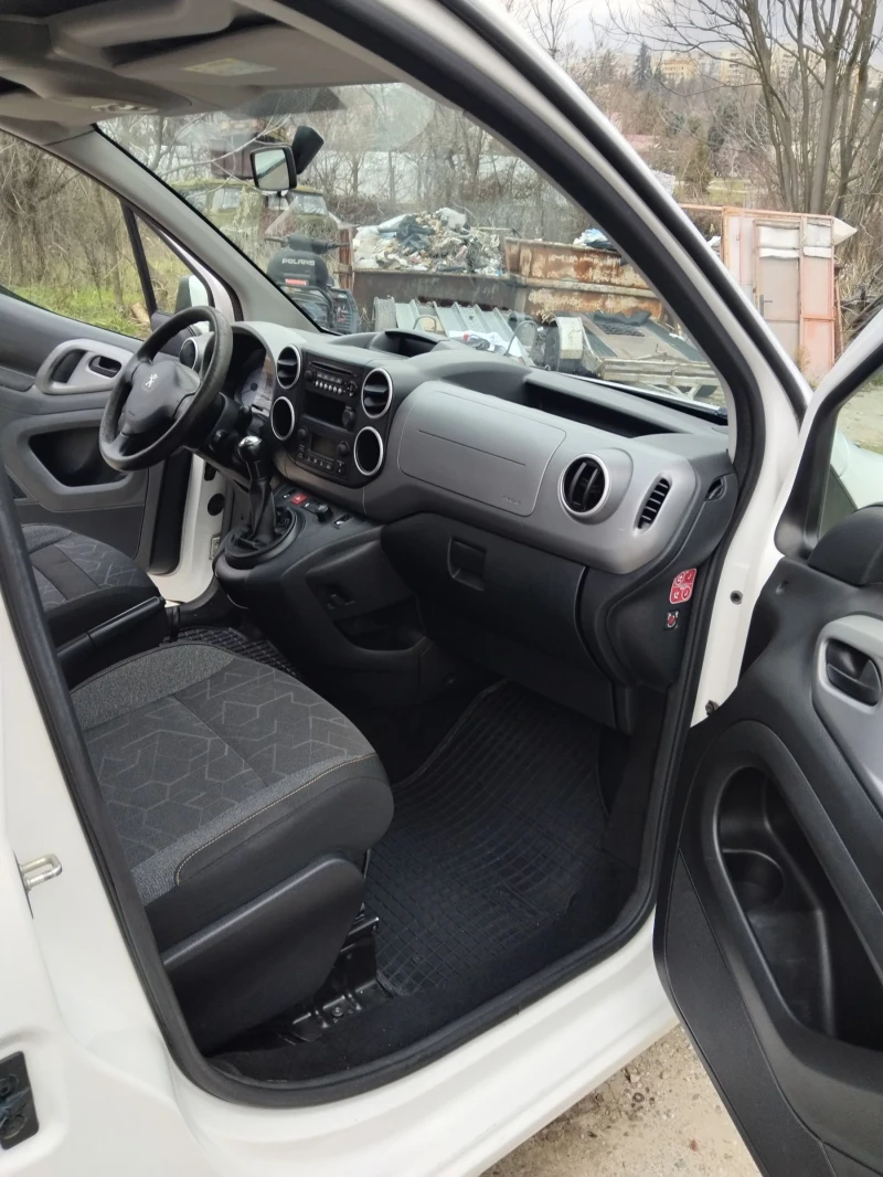 Peugeot Partner 1.6 hdi, снимка 10 - Автомобили и джипове - 53010738