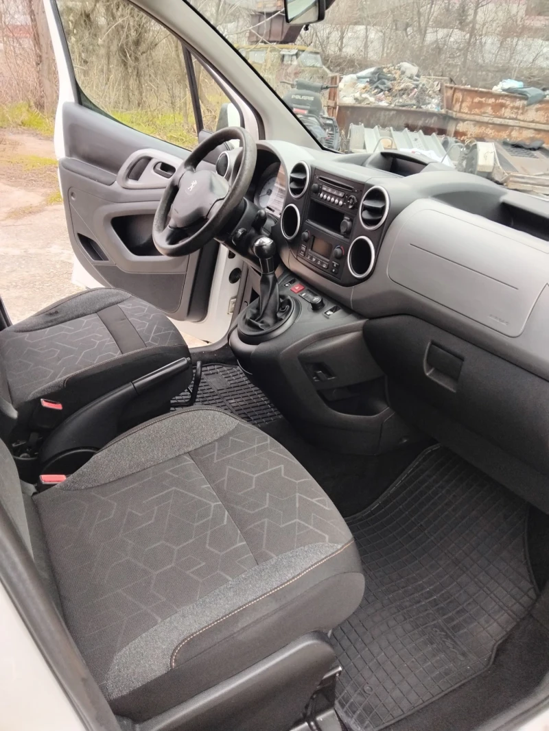 Peugeot Partner 1.6 hdi, снимка 12 - Автомобили и джипове - 53010738