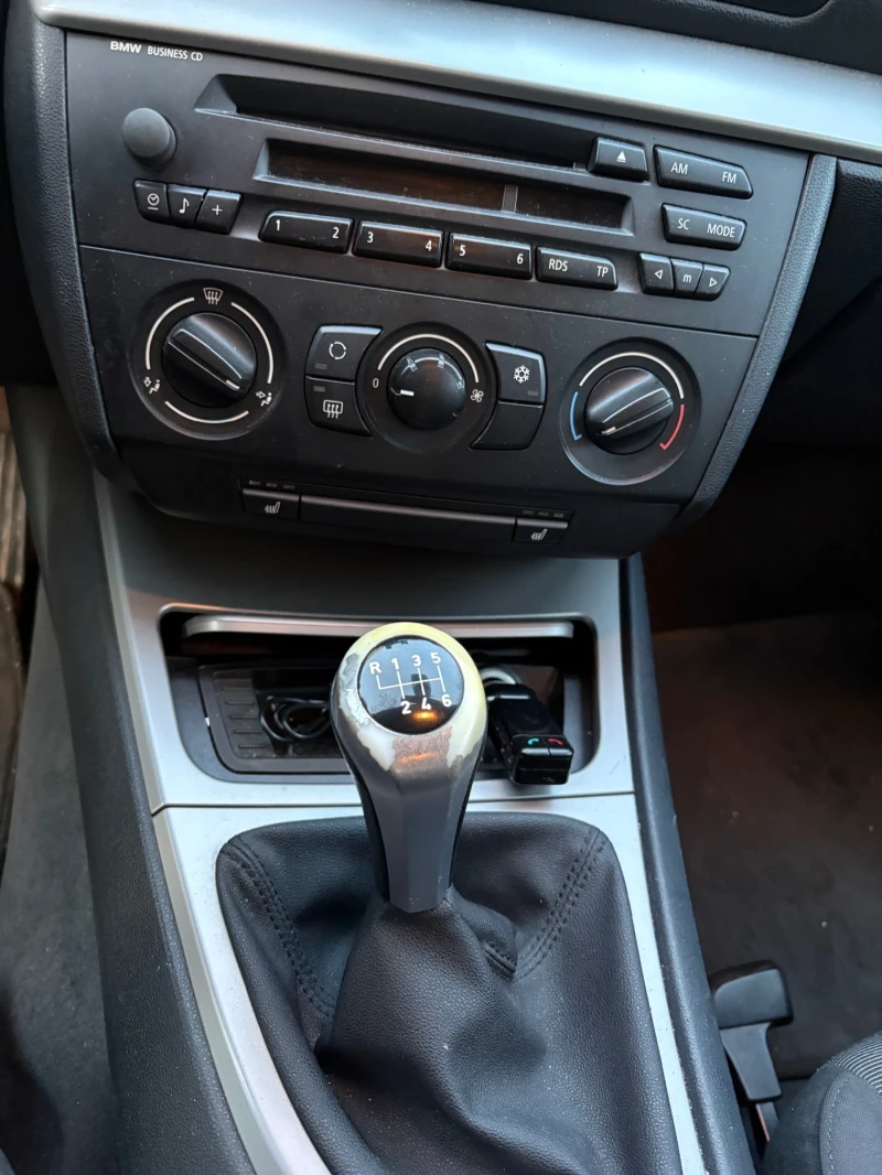 BMW 118, снимка 17 - Автомобили и джипове - 53252696