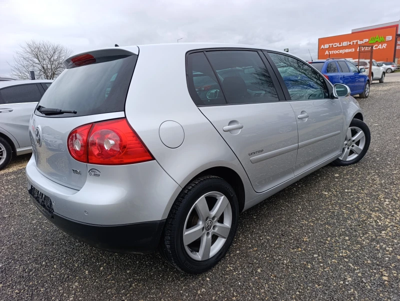 VW Golf V 1.9TDI 105k.c, снимка 5 - Автомобили и джипове - 53282959