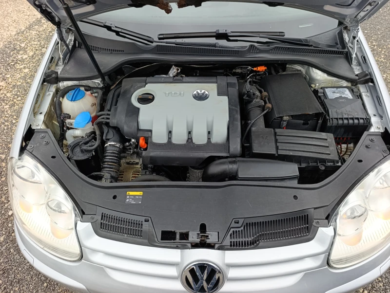 VW Golf V 1.9TDI 105k.c, снимка 14 - Автомобили и джипове - 53282959