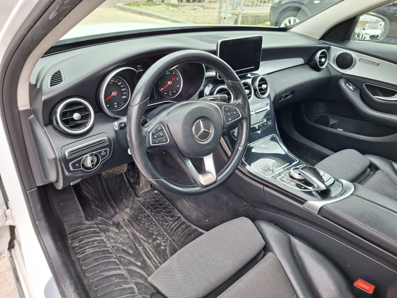 Mercedes-Benz C 220 4MATIC, снимка 10 - Автомобили и джипове - 53560637