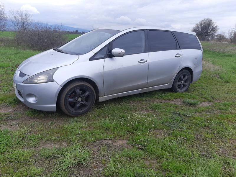 Mitsubishi Grandis 2.4, снимка 2 - Автомобили и джипове - 32656478