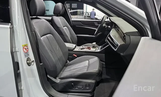 Audi A6 45TFSI | S LINE | ОБДУХВАНЕ | 360 | ПАНОРАМА, снимка 12 - Автомобили и джипове - 55494193