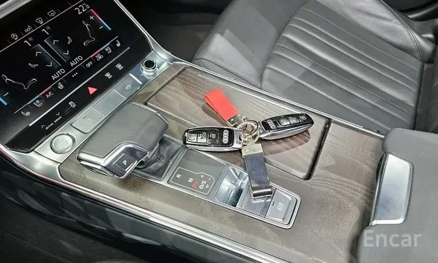 Audi A6 45TFSI | S LINE | ОБДУХВАНЕ | 360 | ПАНОРАМА, снимка 11 - Автомобили и джипове - 55494193