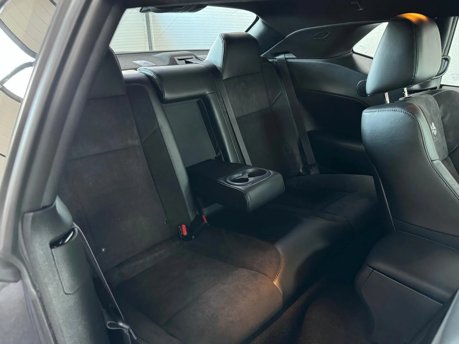 Dodge Challenger 6.4L R/T | Mobile.bg — изображение 13