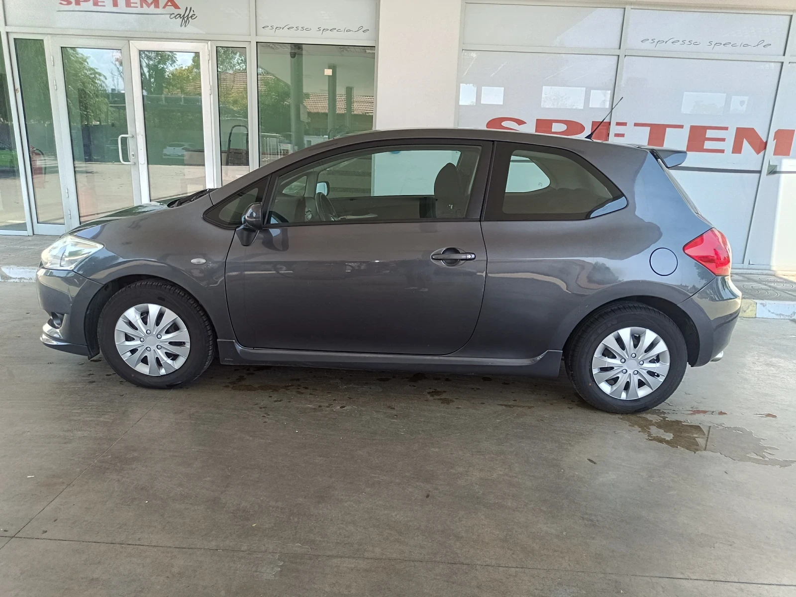 Toyota Auris 1.6 VVTi - изображение 4