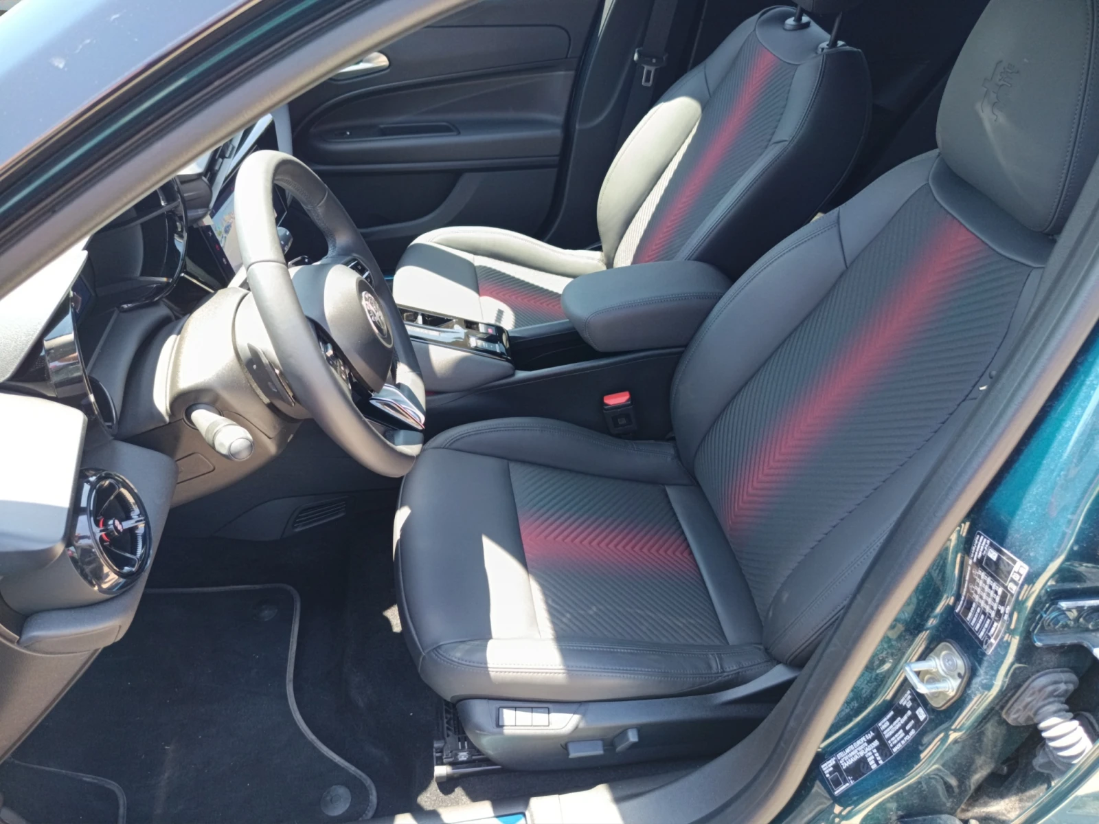 Alfa Romeo Junior SPECIALE Ibrida | Mobile.bg   14