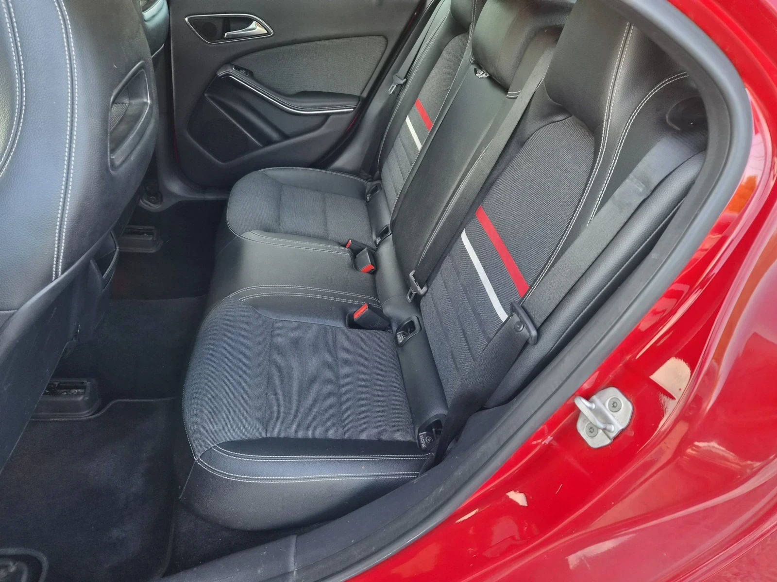 Mercedes-Benz A 180 CDI NAVI , снимка 14 - Автомобили и джипове - 51835718