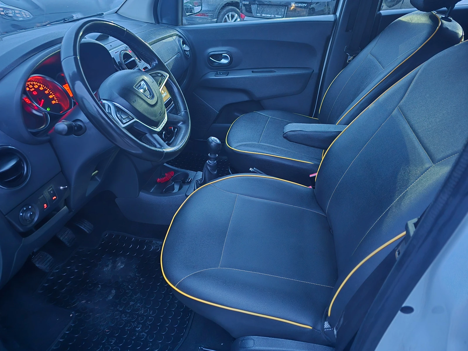 Dacia Lodgy 1.5DCI-ЕВРО 6В-7 МЕСТА-КОЖА-НАВИГАЦИЯ - изображение 8