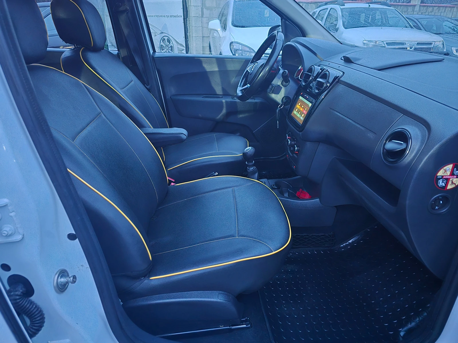 Dacia Lodgy 1.5DCI-ЕВРО 6В-7 МЕСТА-КОЖА-НАВИГАЦИЯ - изображение 9
