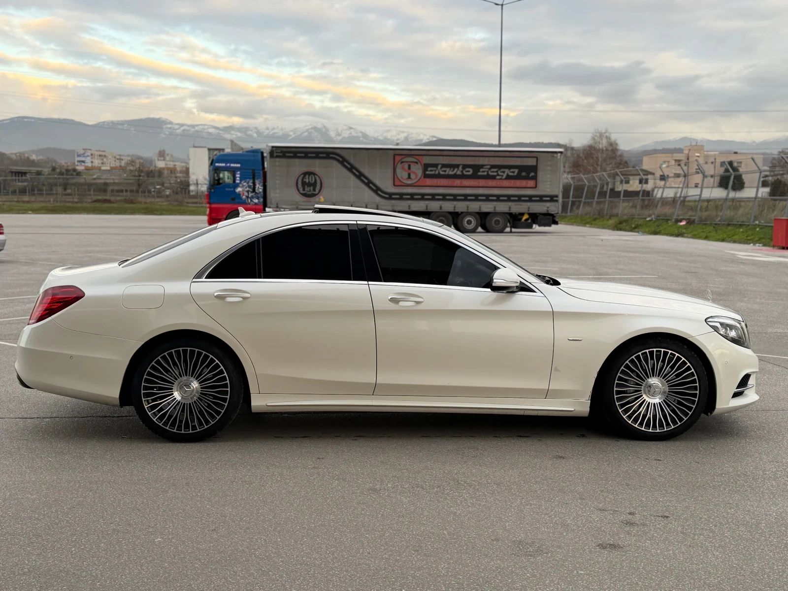 Mercedes-Benz S 350 AMG/EDITION1/DESIGNO/3xTV/2xPANO/Alcantara/FULL - изображение 5