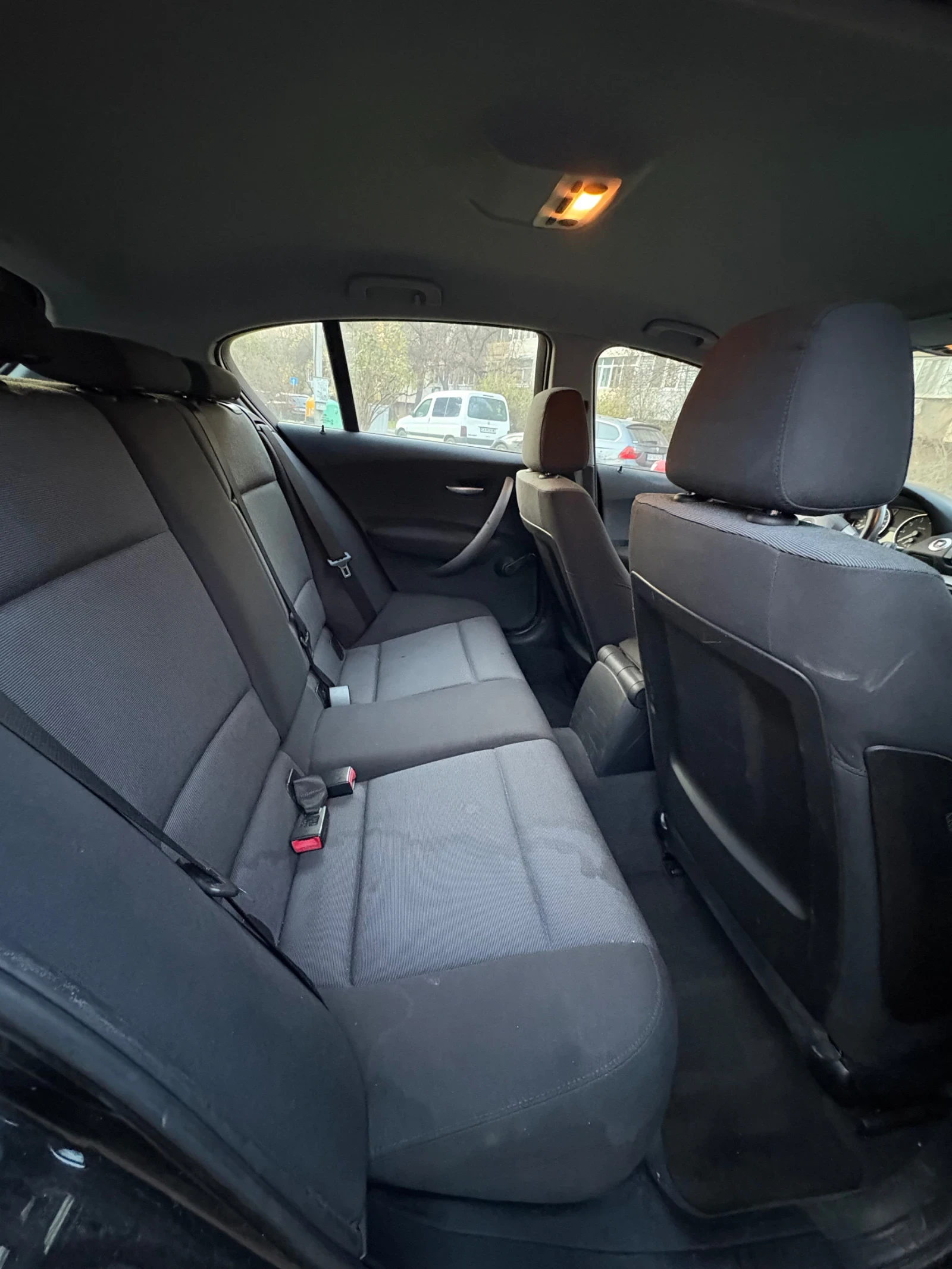 BMW 118  - изображение 10