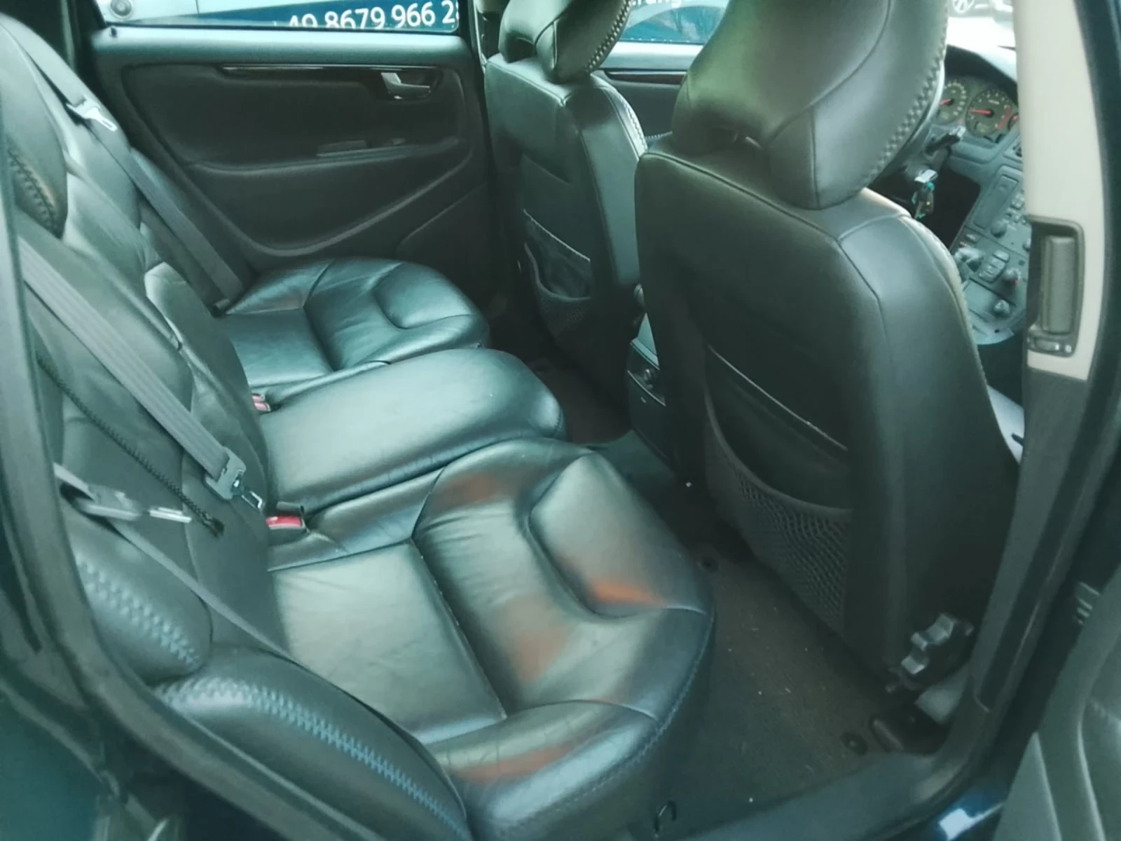 Volvo Xc70 2.4i Automatic 4x4 - изображение 10