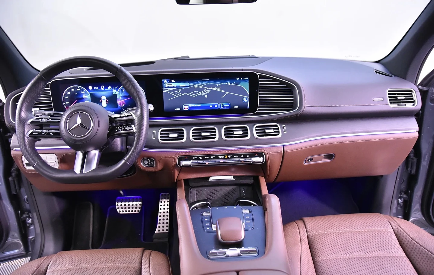 Mercedes-Benz GLS 450 d 4MATIC AMG-Line, снимка 4 - Автомобили и джипове - 53715611