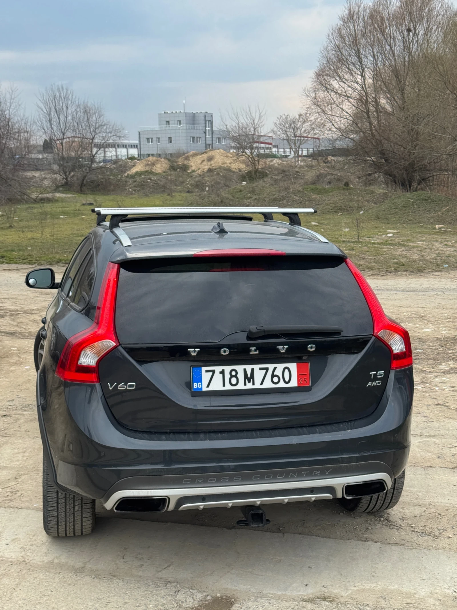 Volvo V60 Cross Country, снимка 4 - Автомобили и джипове - 53799705