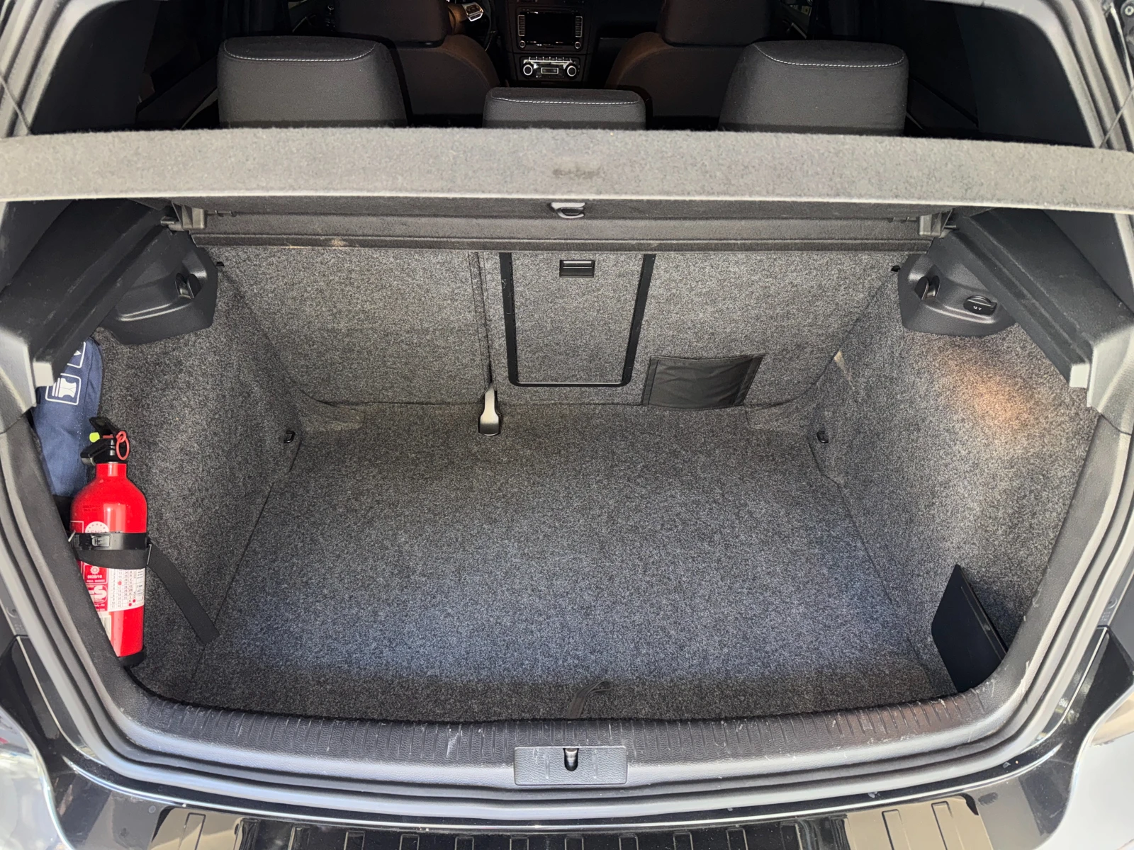 VW Golf GTD, снимка 16 - Автомобили и джипове - 53886446