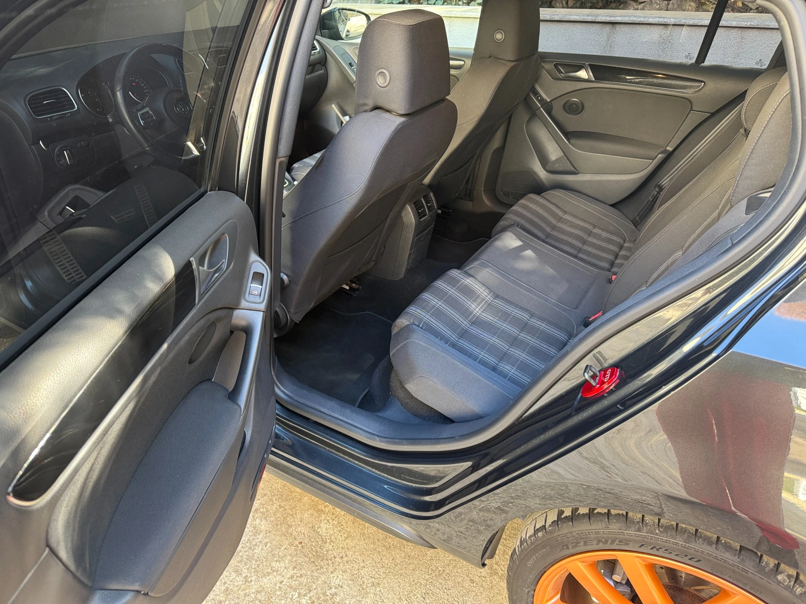 VW Golf GTD, снимка 11 - Автомобили и джипове - 53886446