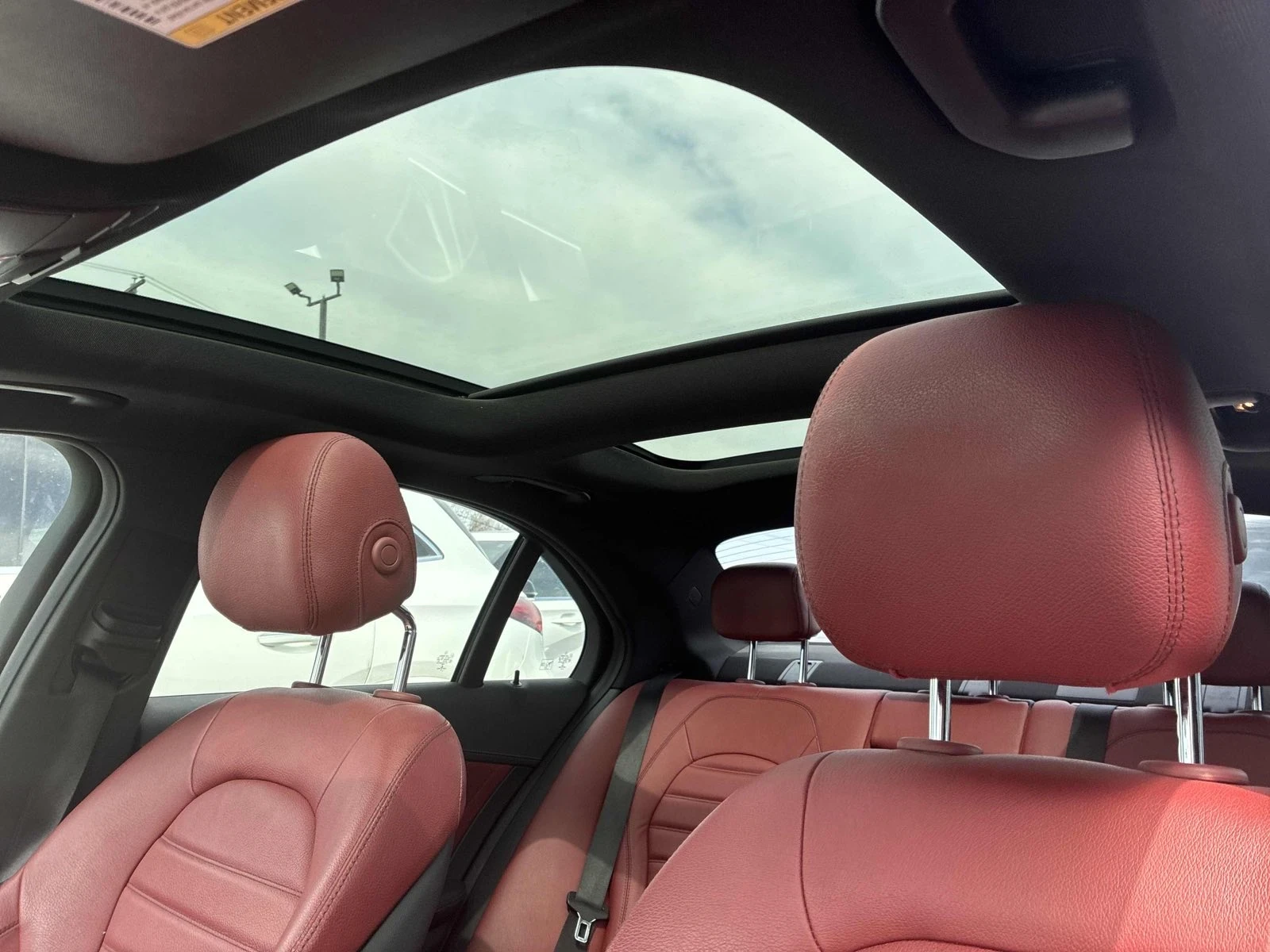 Mercedes-Benz C 400 AMG* Burmester* Red Interior, снимка 7 - Автомобили и джипове - 54184706