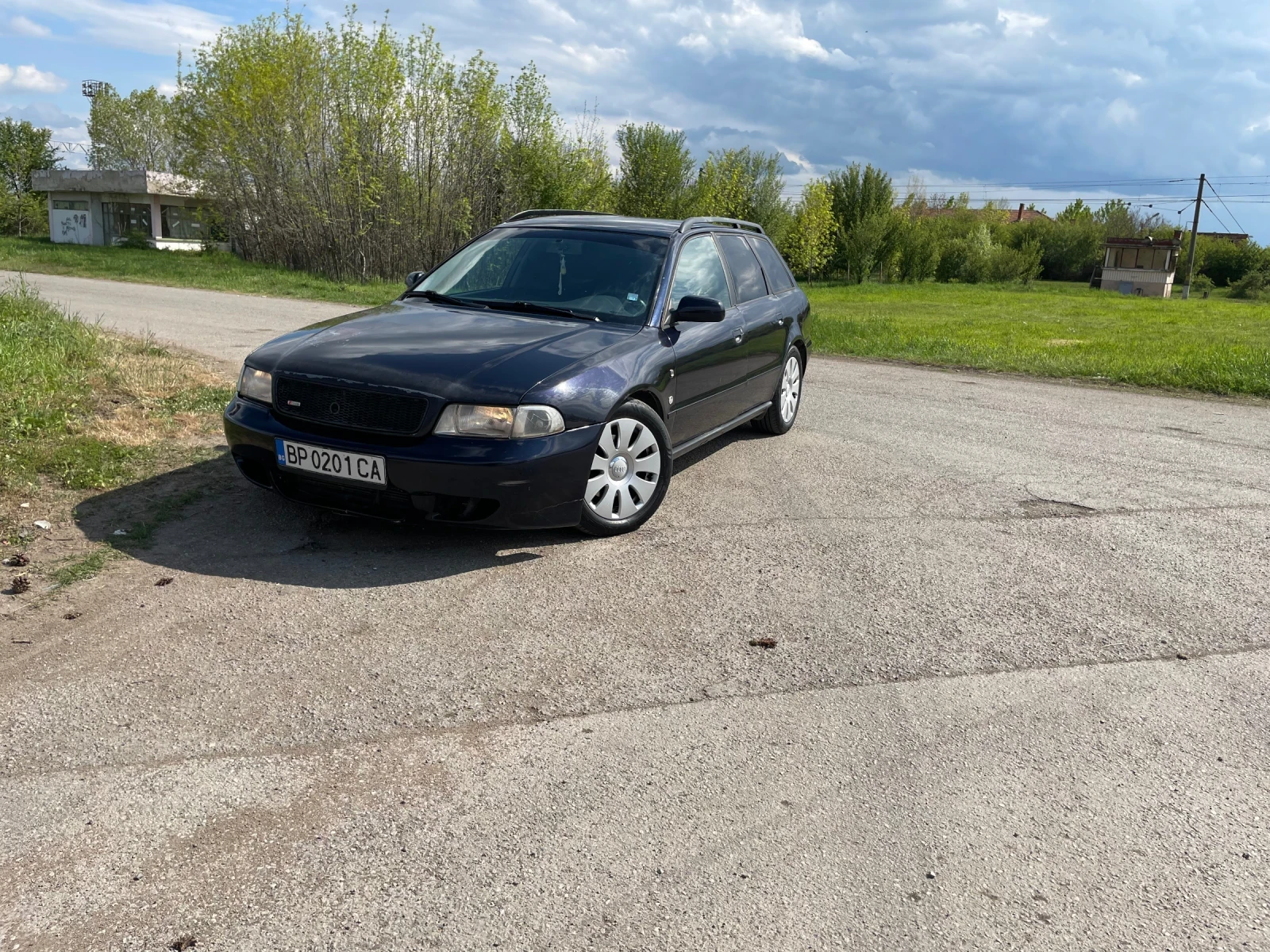 Audi A4 1.9 tdi, снимка 2 - Автомобили и джипове - 54336355