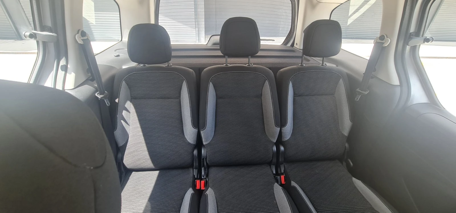 Peugeot Partner MY 2017 OUTDOOR, снимка 13 - Автомобили и джипове - 54594513