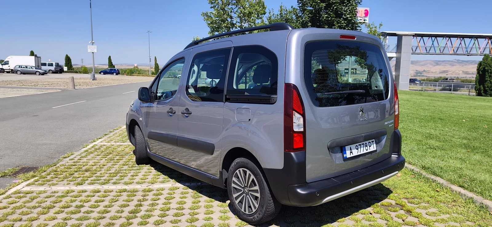 Peugeot Partner OUTDOOR, снимка 2 - Автомобили и джипове - 54594513