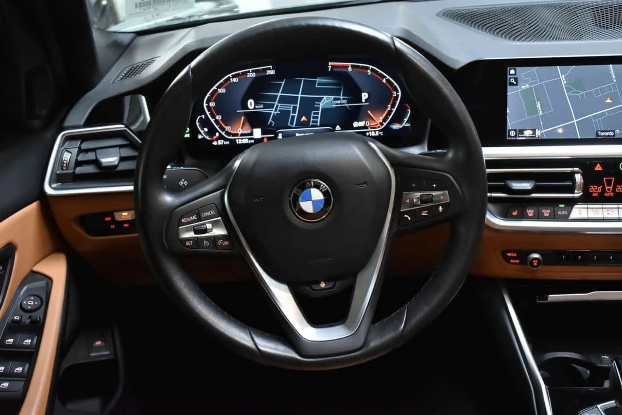 BMW 330 * CPO | CarPlay | Heated Wheel | Digital Cockpit *, снимка 16 - Автомобили и джипове - 54784306