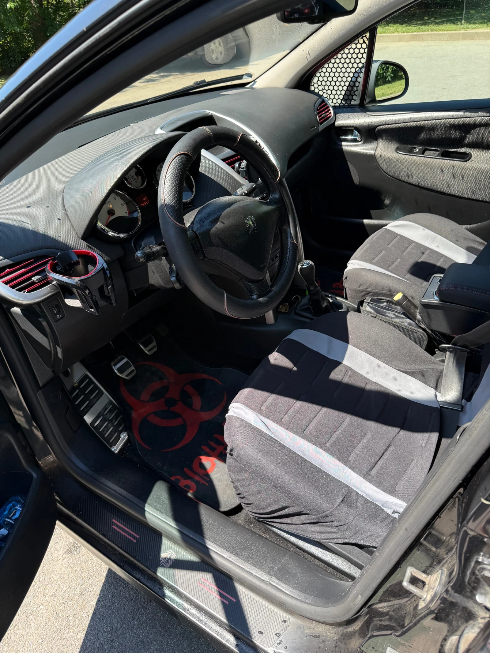 Peugeot 207 Газ/Бензин, снимка 6 - Автомобили и джипове - 54846624