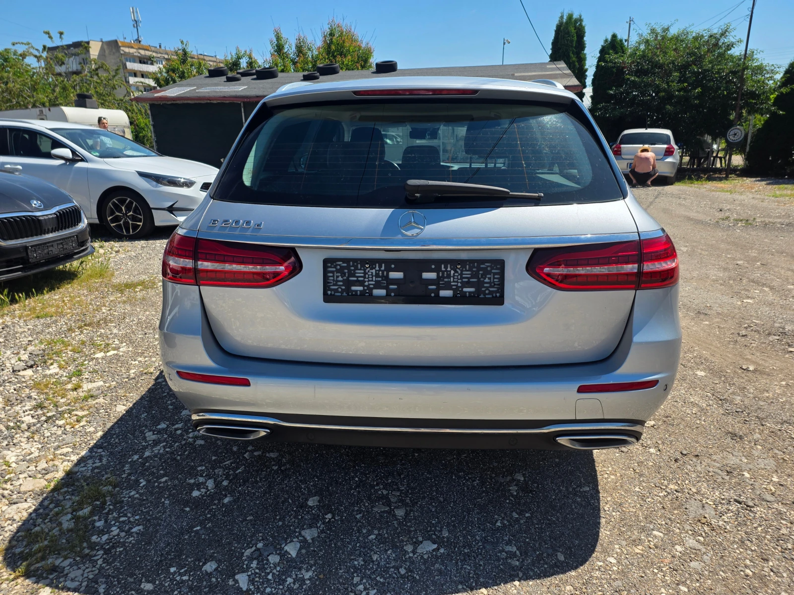 Mercedes-Benz E 200 2.0D, снимка 6 - Автомобили и джипове - 54870780