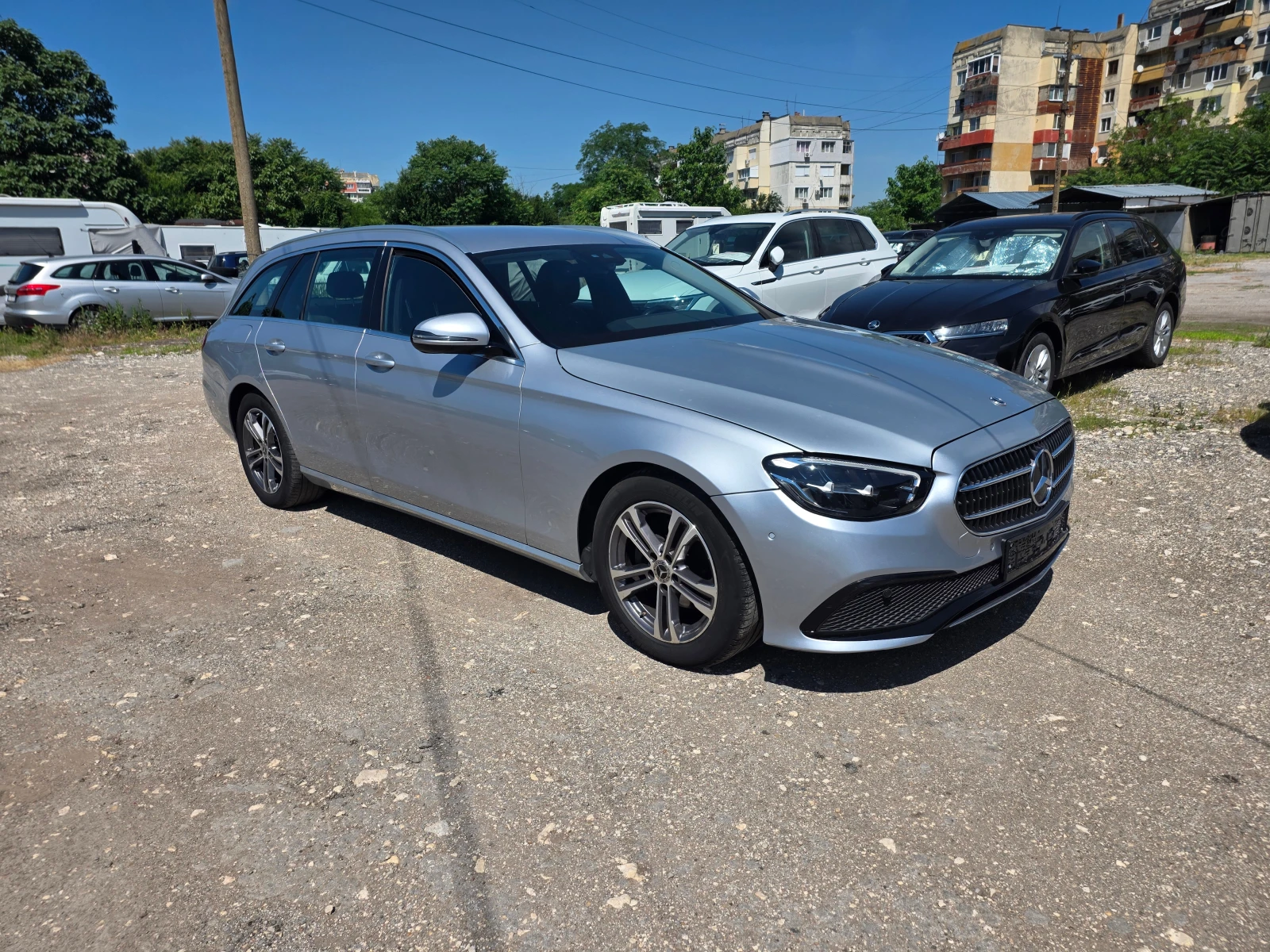Mercedes-Benz E 200 2.0D, снимка 3 - Автомобили и джипове - 54870780