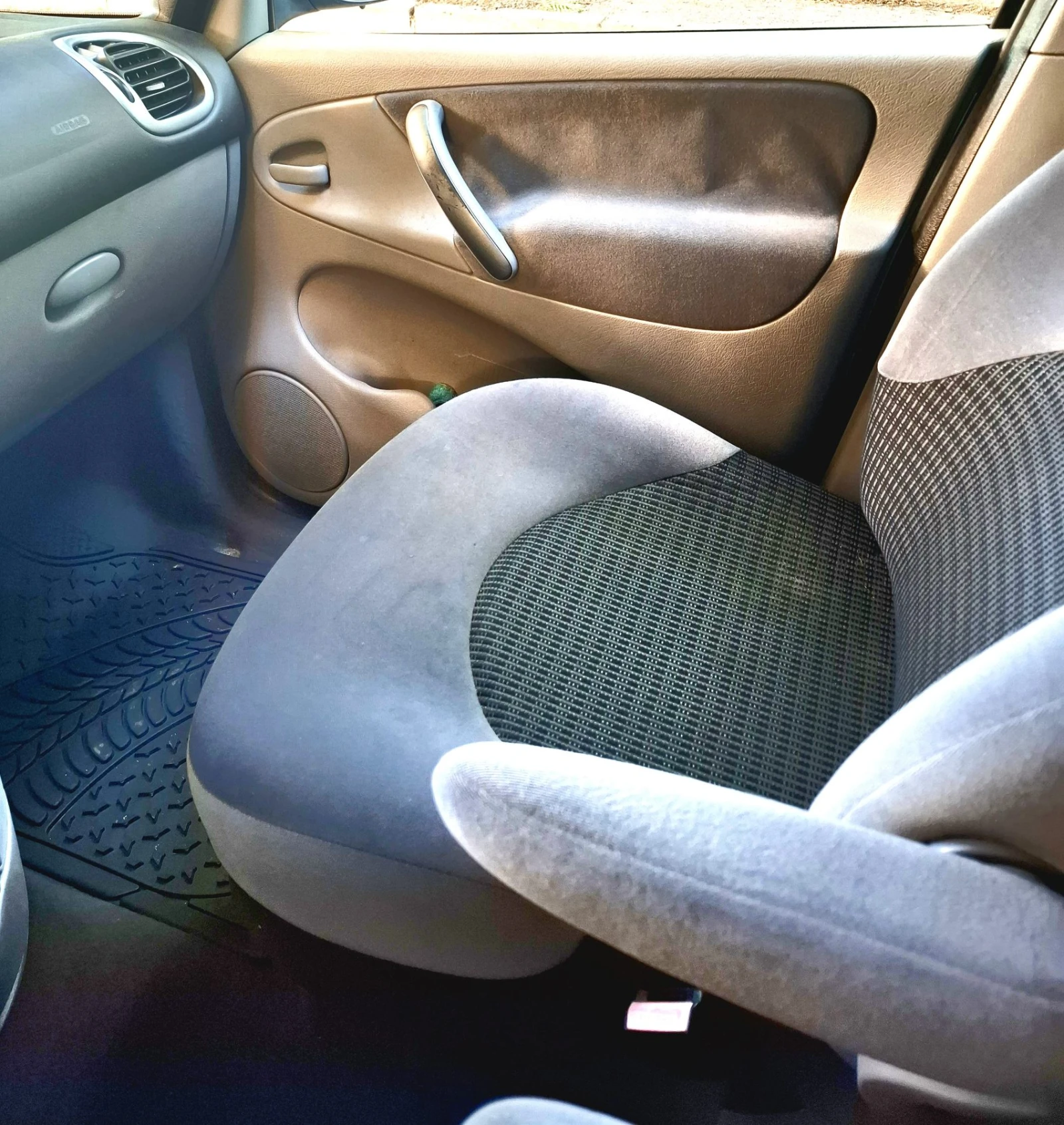 Citroen Xsara picasso, снимка 11 - Автомобили и джипове - 54929481