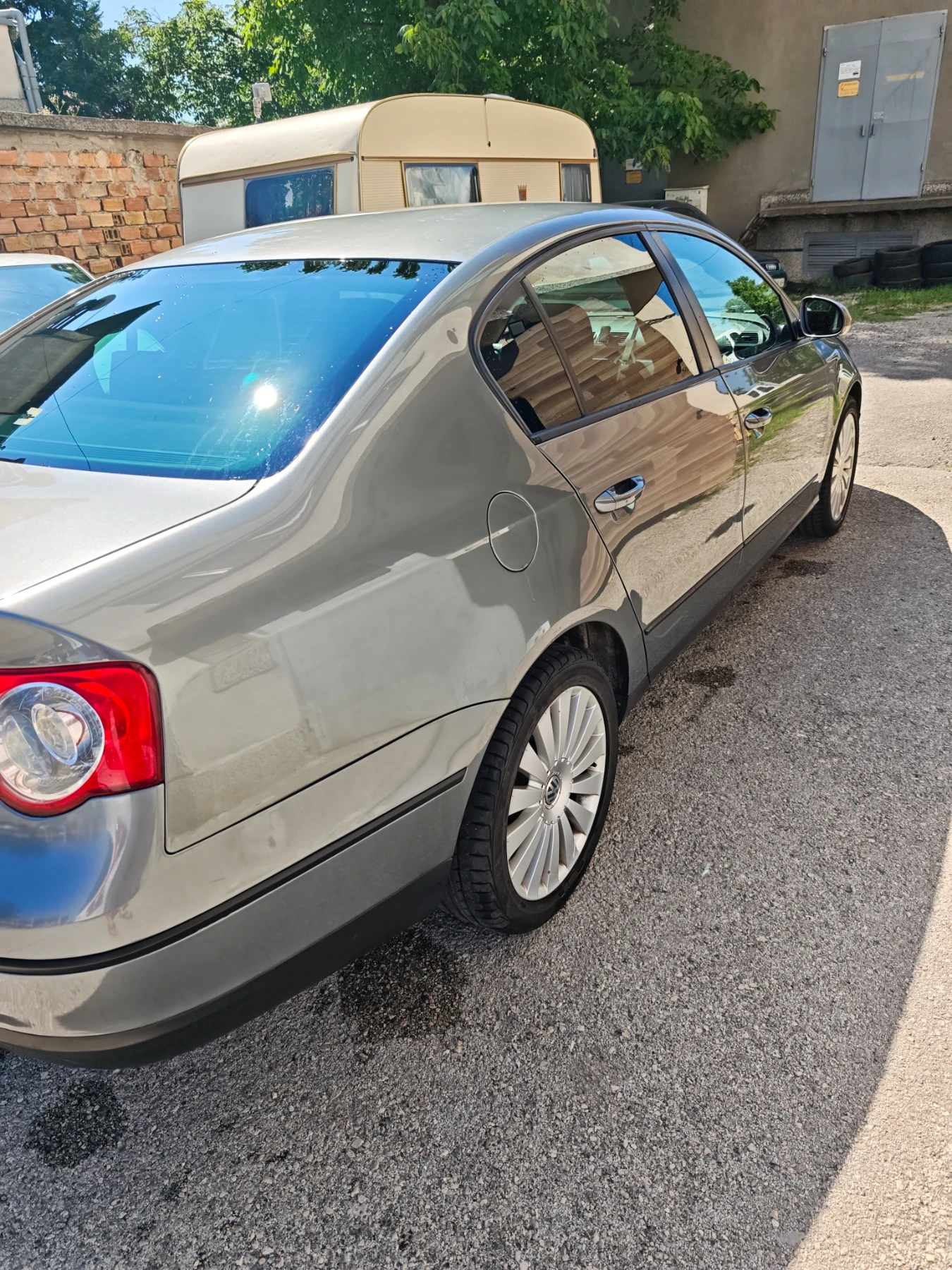 VW Passat, снимка 5 - Автомобили и джипове - 55423347