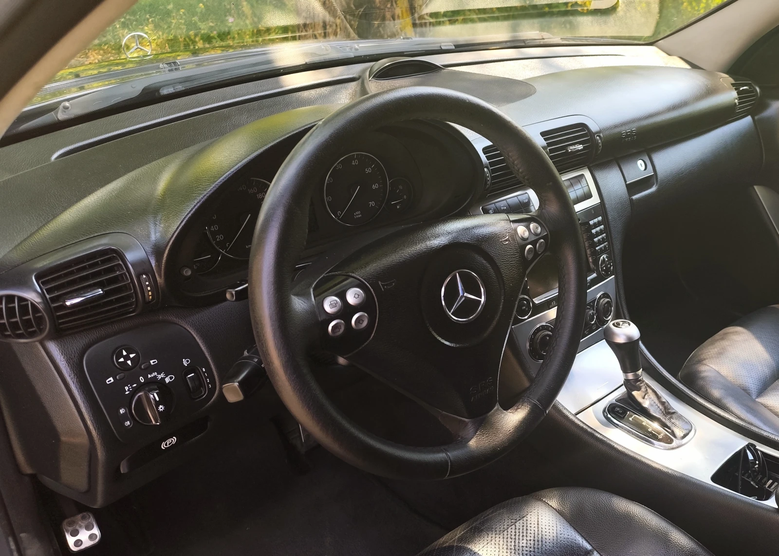 Mercedes-Benz C 200 kompressor, снимка 9 - Автомобили и джипове - 55656291