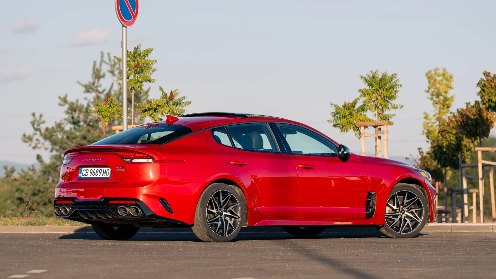 Kia Stinger, снимка 6 - Автомобили и джипове - 56008394