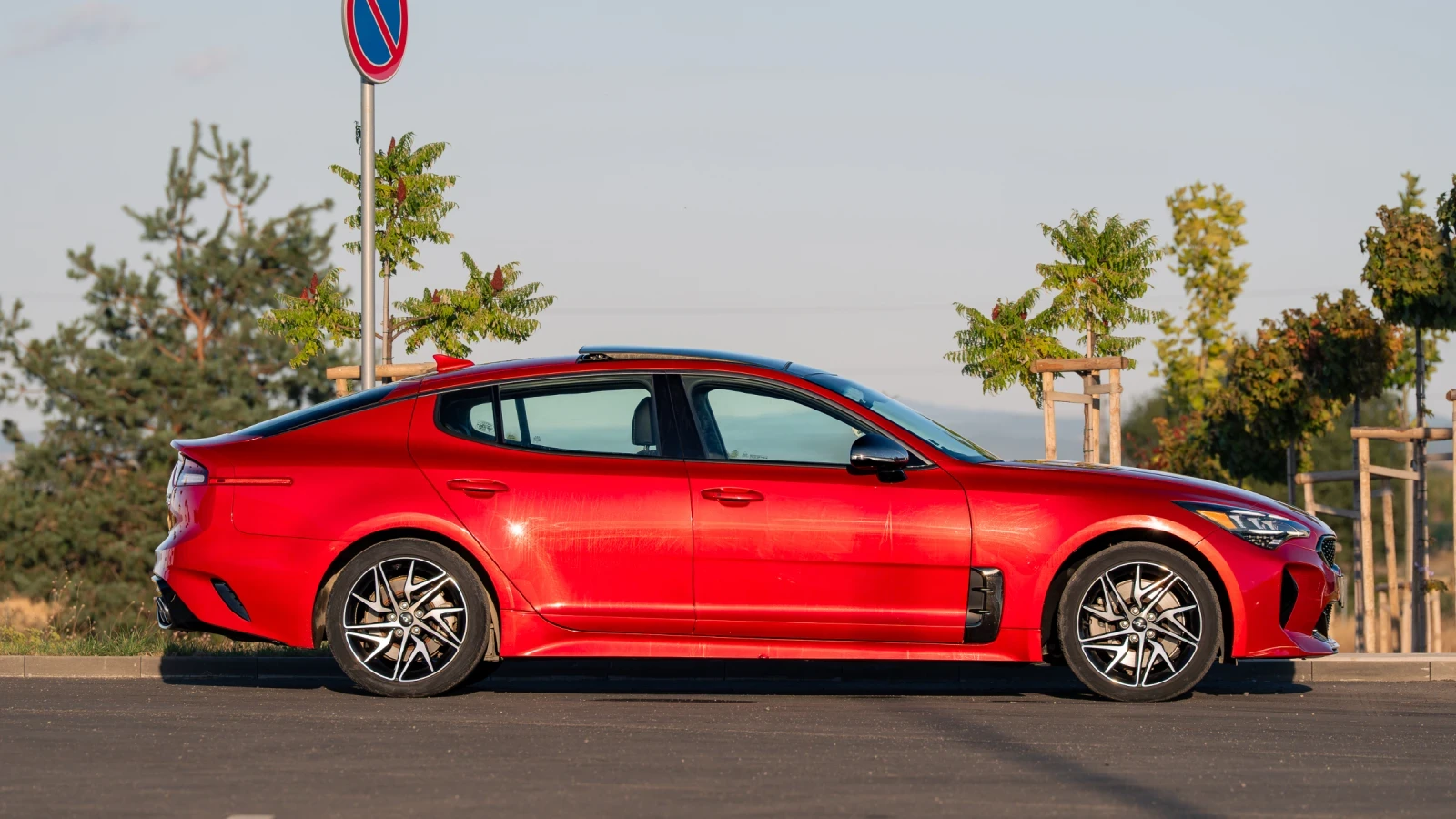 Kia Stinger, снимка 7 - Автомобили и джипове - 56008394