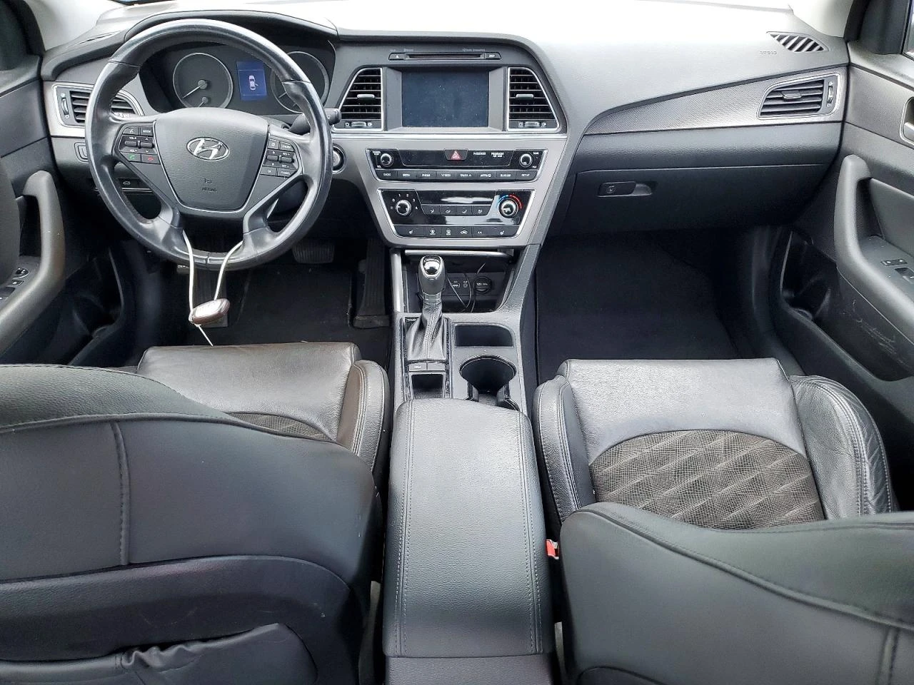 Hyundai Sonata 2.4l Sport, снимка 8 - Автомобили и джипове - 56012648