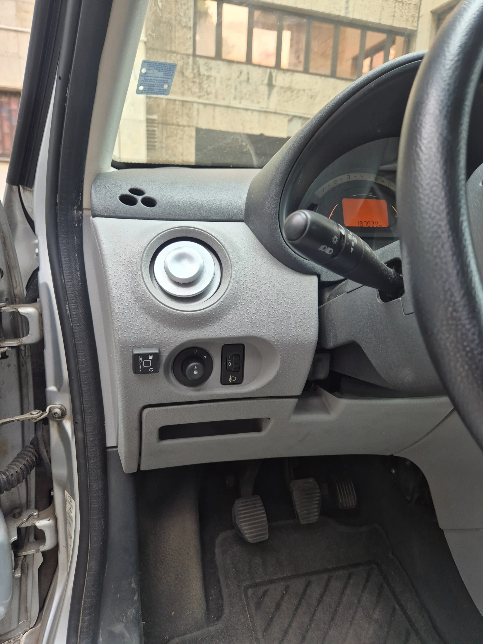 Citroen C3, снимка 4 - Автомобили и джипове - 56040196